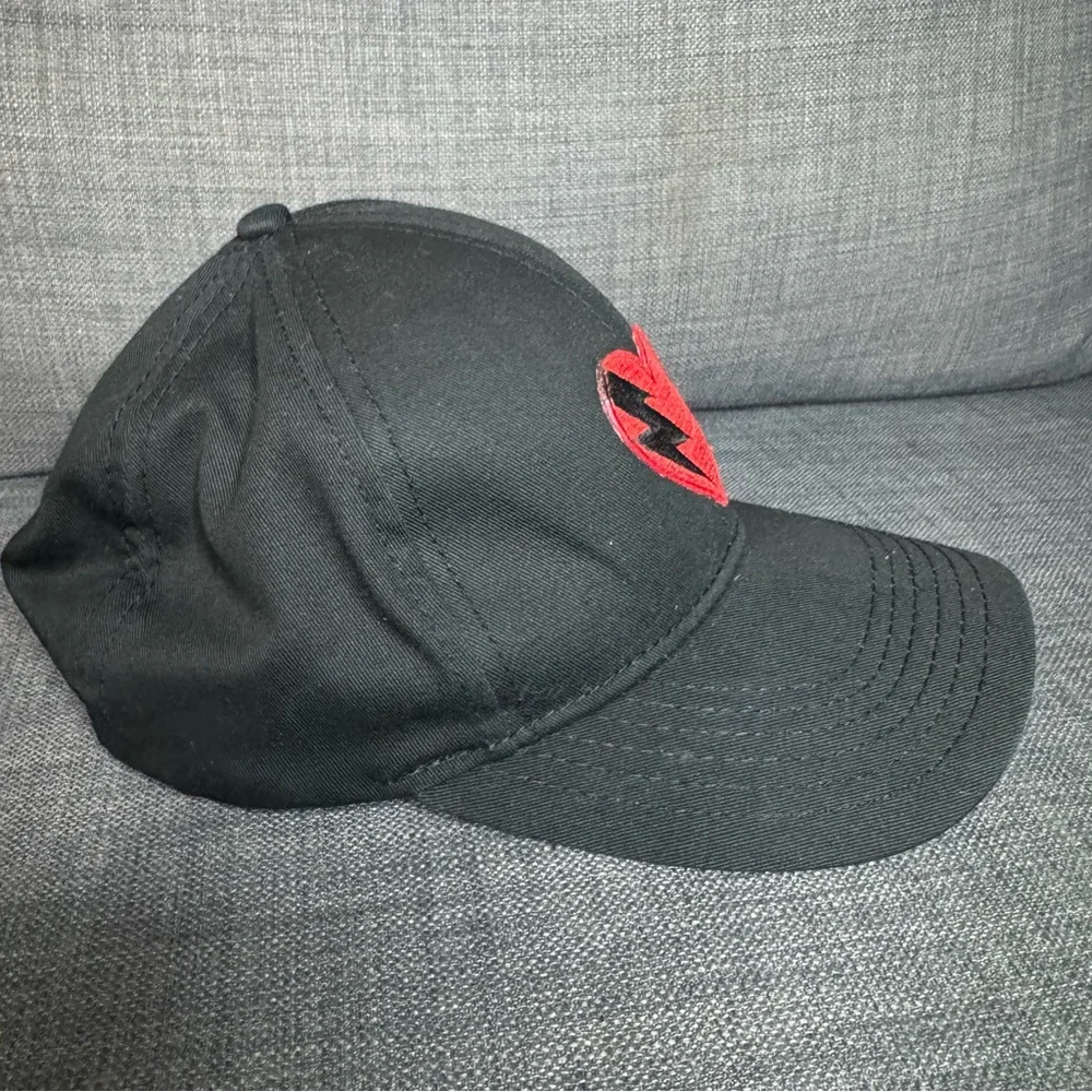 Lauren Moshi Lightning Heart Cap - Picture 4 of 6